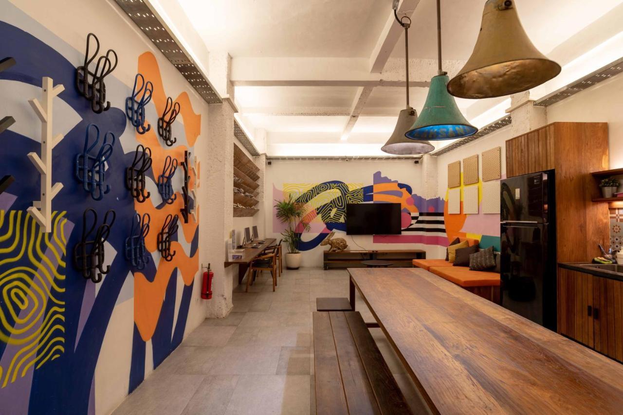 M Boutique Legian Hostel *